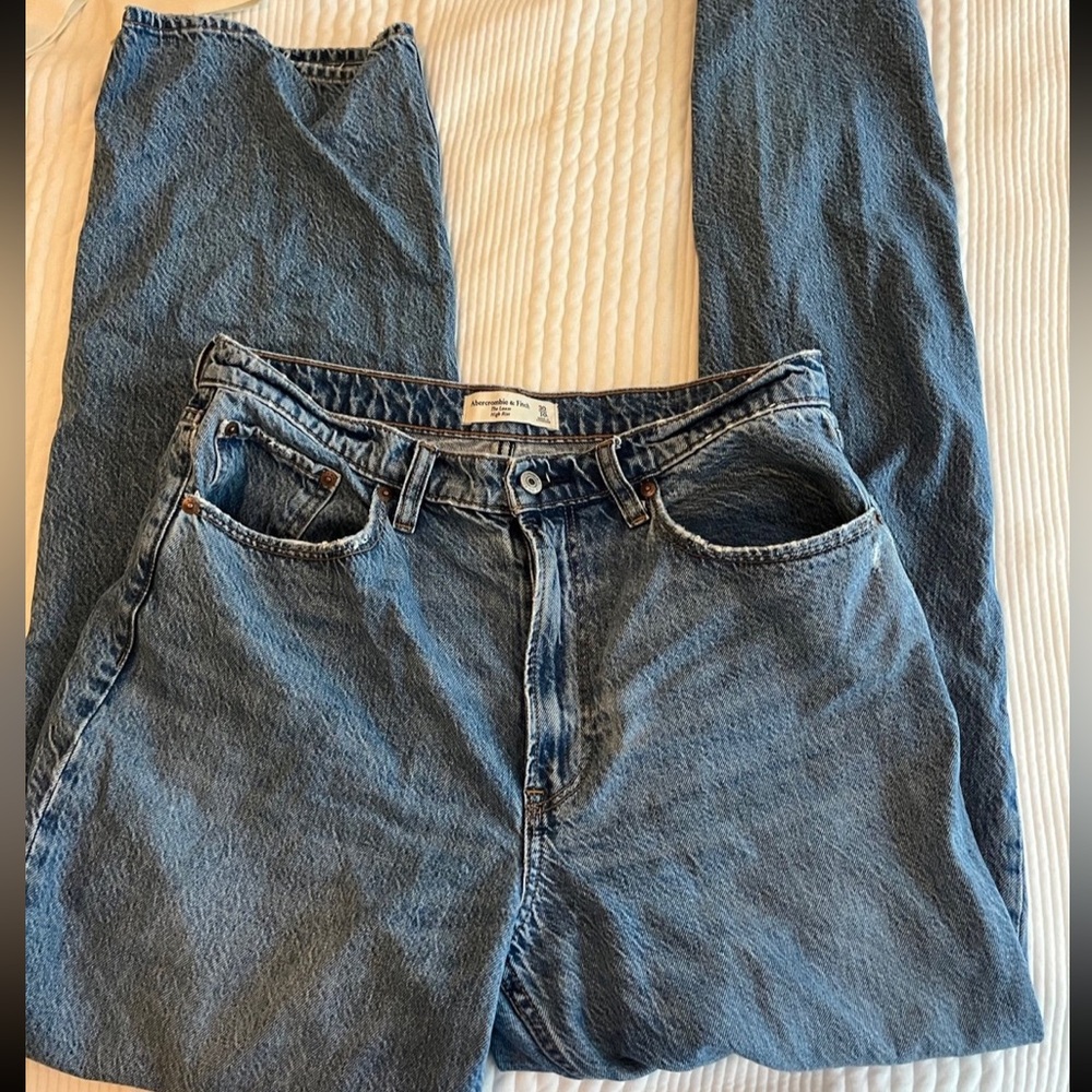 Abercrombie loose high rise jean